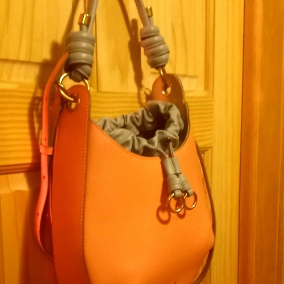 Thacker New York Shoulder bag/Crossbody NWOT - Picture 3 of 11